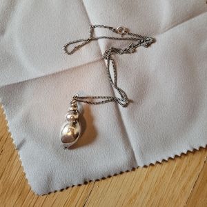 Vintage conch necklace